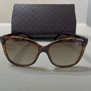 Gucci Brown Tortoise Sunglasses with Case and Cloth